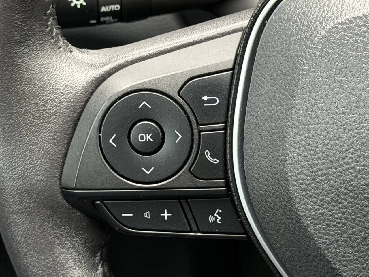 Used 2022 Toyota RAV4 Adventure AWD/4WD image 26