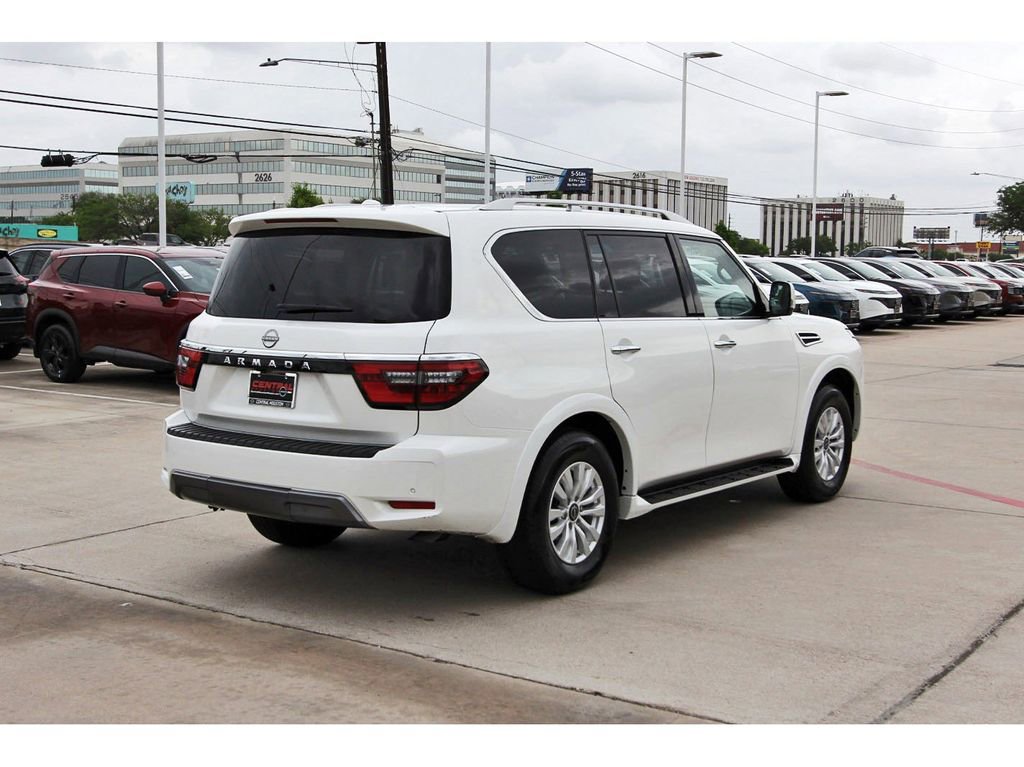 Used 2024 Nissan Armada SV image 4