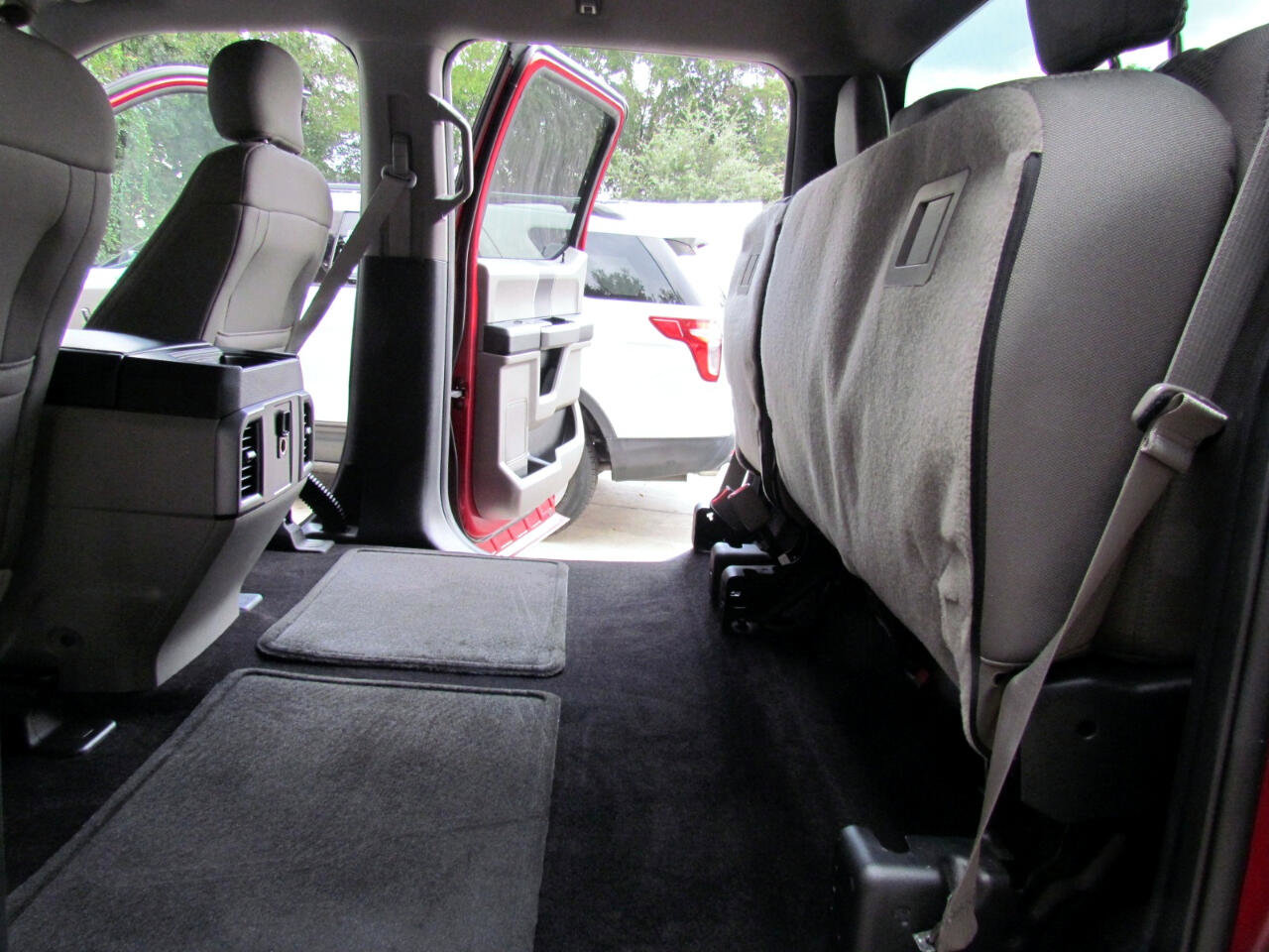 Used 2016 Ford F150 XLT w/ Trailer Tow Package image 26