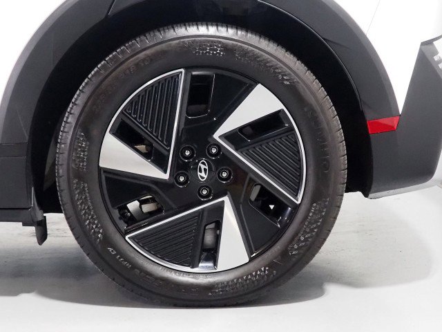 Used 2025 Hyundai Ioniq 5 SEL RWD image 47