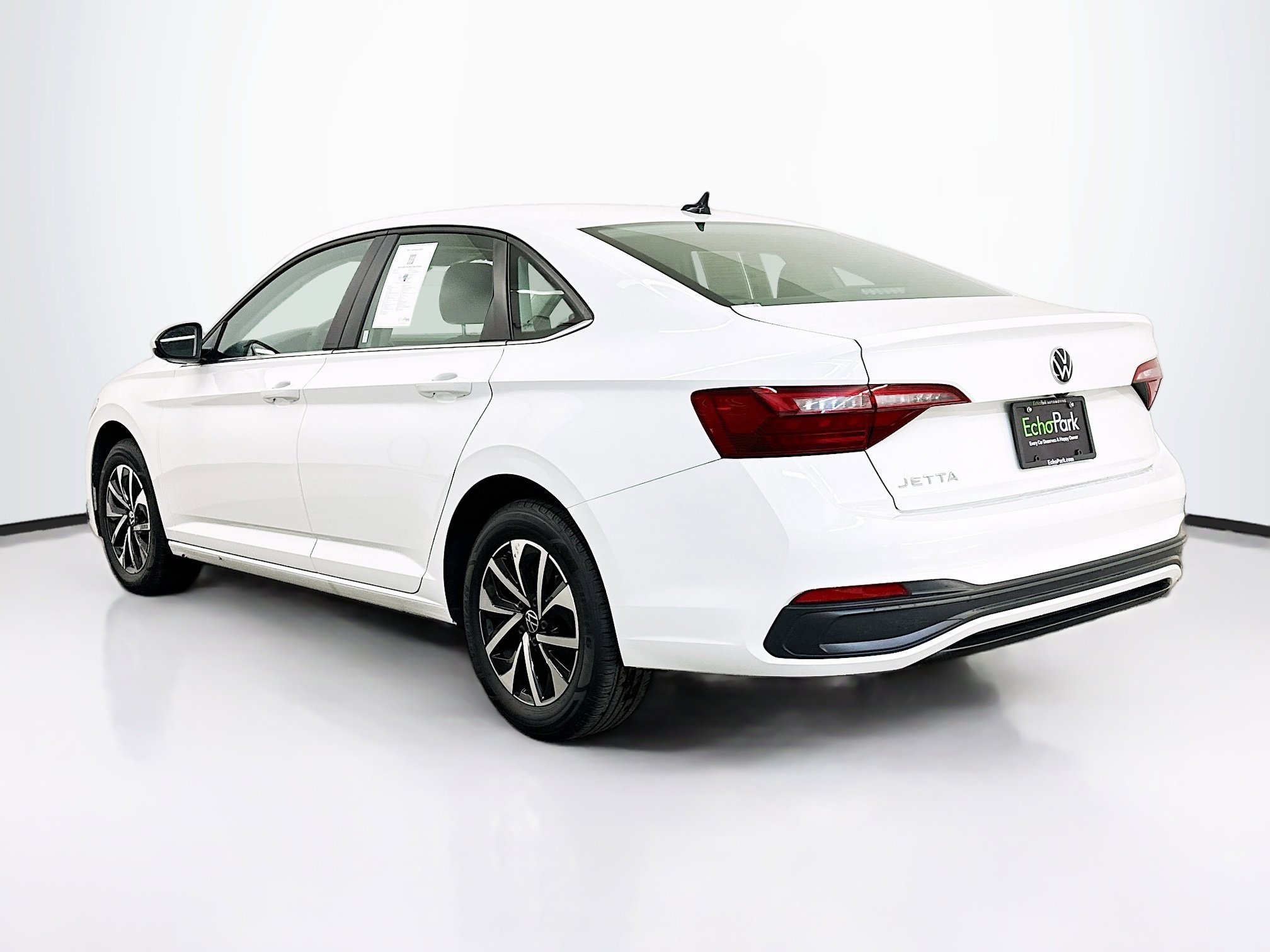 Used 2024 Volkswagen Jetta S image 5