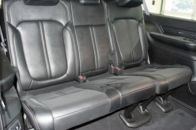 Used 2024 Jeep Wagoneer L Series II w/ Flexible Seating Group AWD/4WD image 14