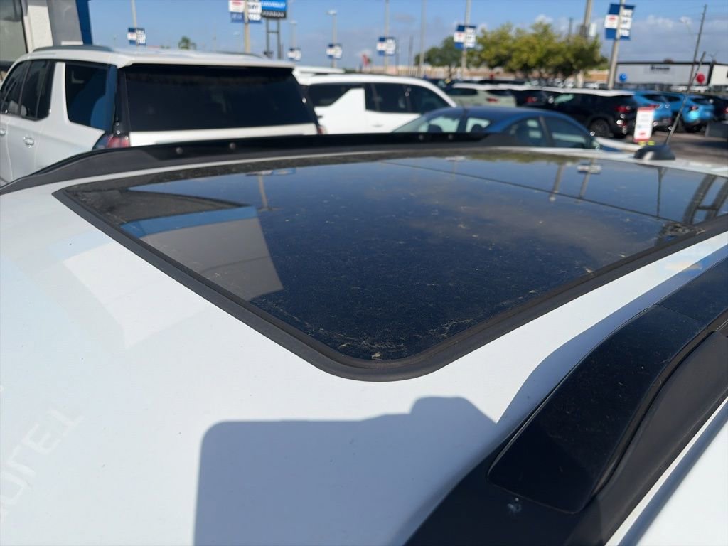 Used 2023 Chevrolet TrailBlazer ACTIV w/ Sun and Liftgate Package image 9