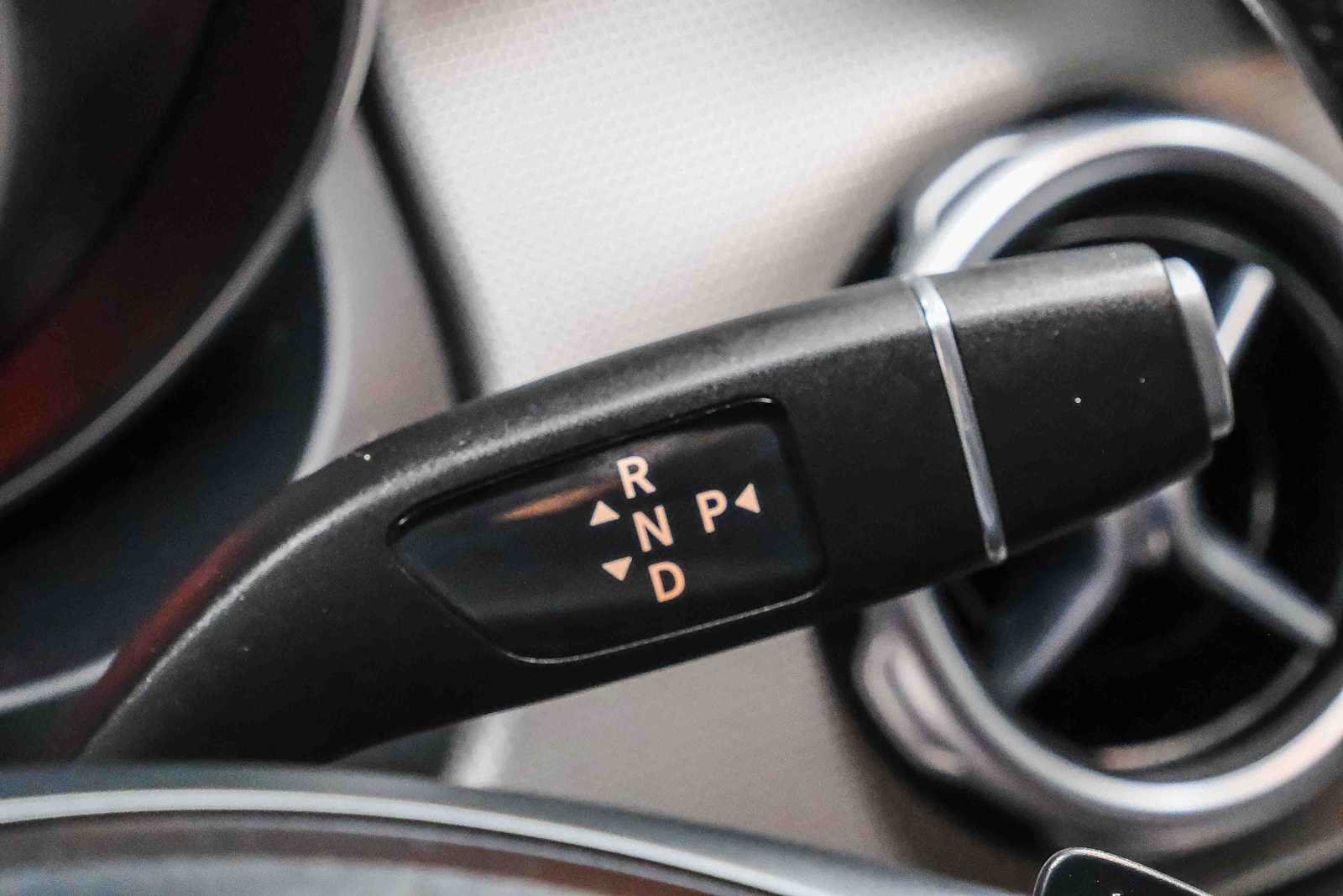 Used 2020 Mercedes-Benz GLA 250 image 26