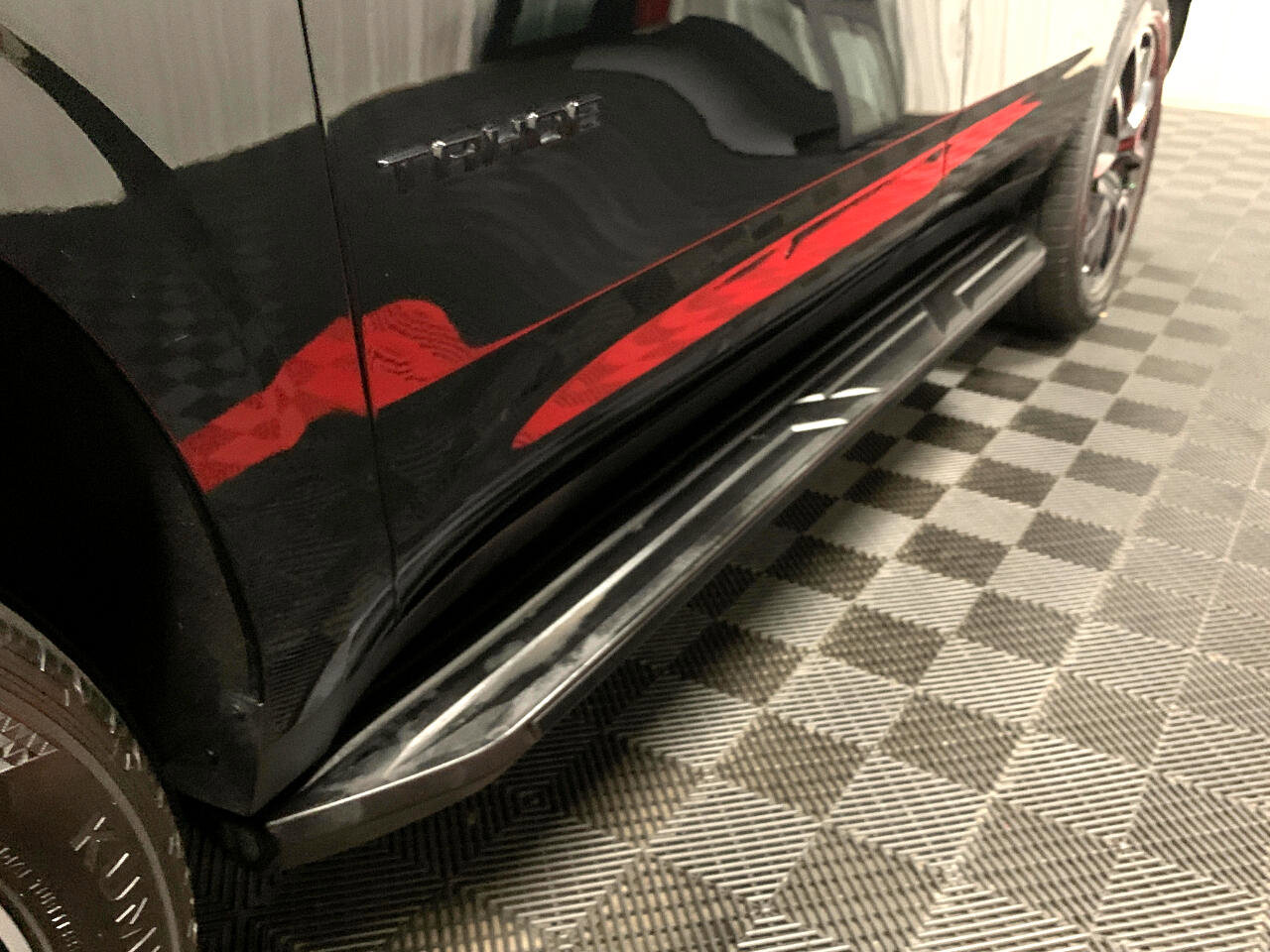 Used 2022 Chevrolet Tahoe RST w/ Luxury Package image 16