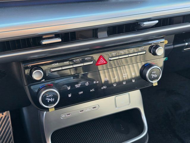 New 2026 Hyundai Ioniq 9 Calligraphy image 27