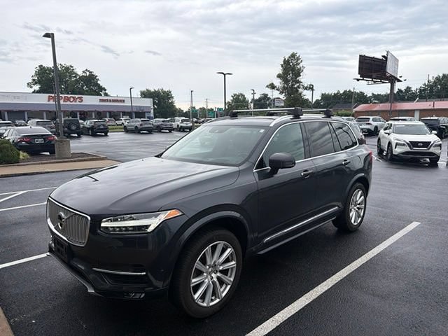 Used 2017 Volvo XC90 T6 Inscription w/ Vision Package AWD/4WD image 3