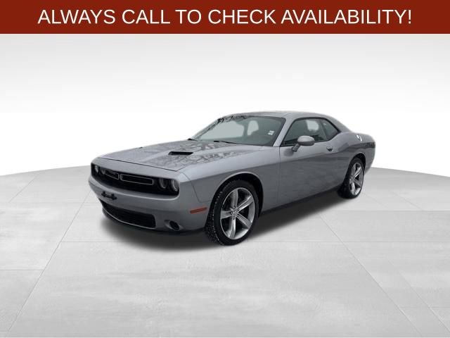 Used 2016 Dodge Challenger SXT w/ Super Sport Group (SS/T) image 3