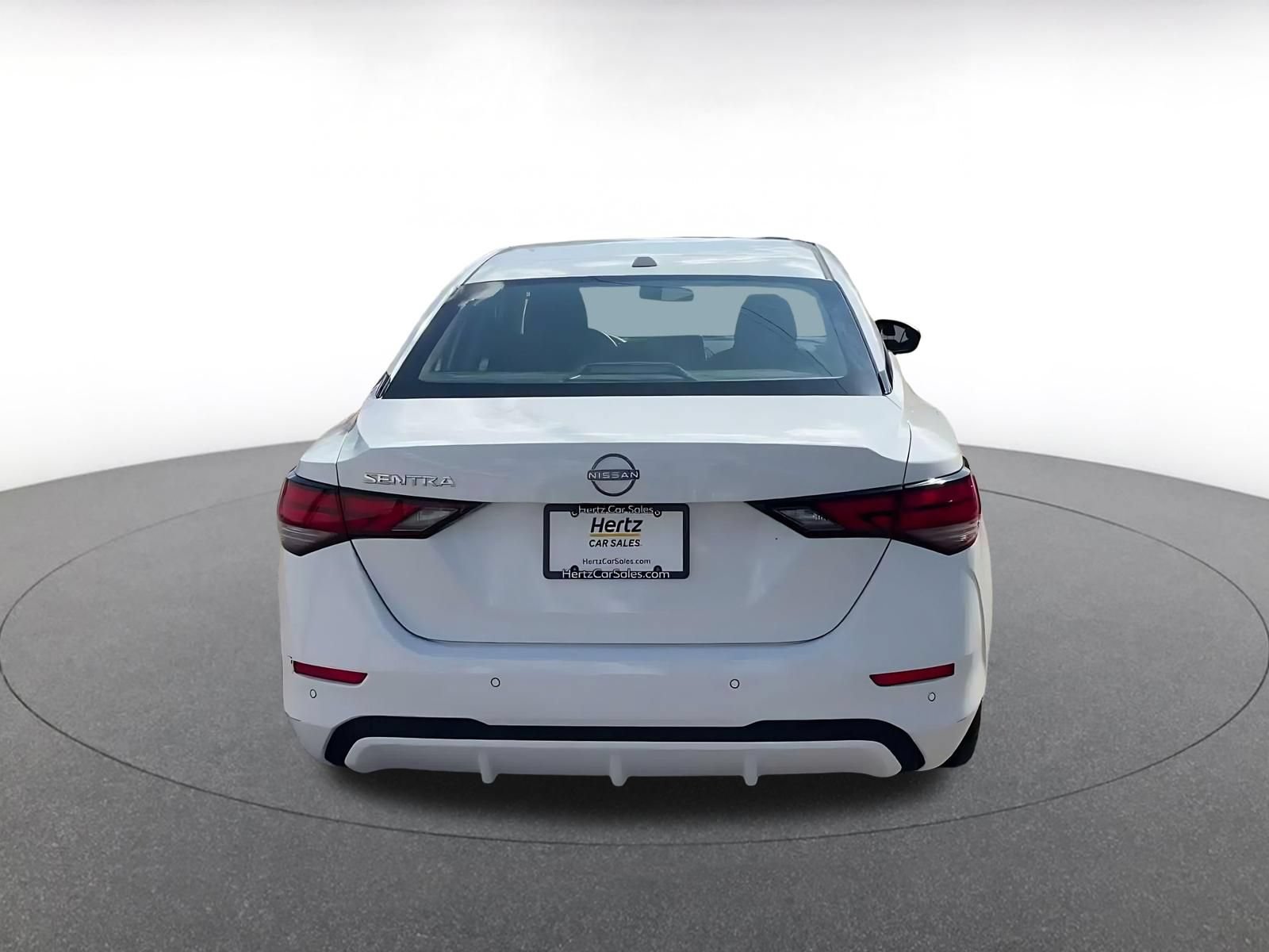 Used 2025 Nissan Sentra SV FWD image 10
