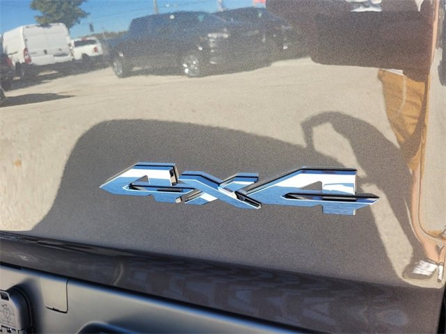 New 2026 RAM 1500 4x4 Crew Cab image 13