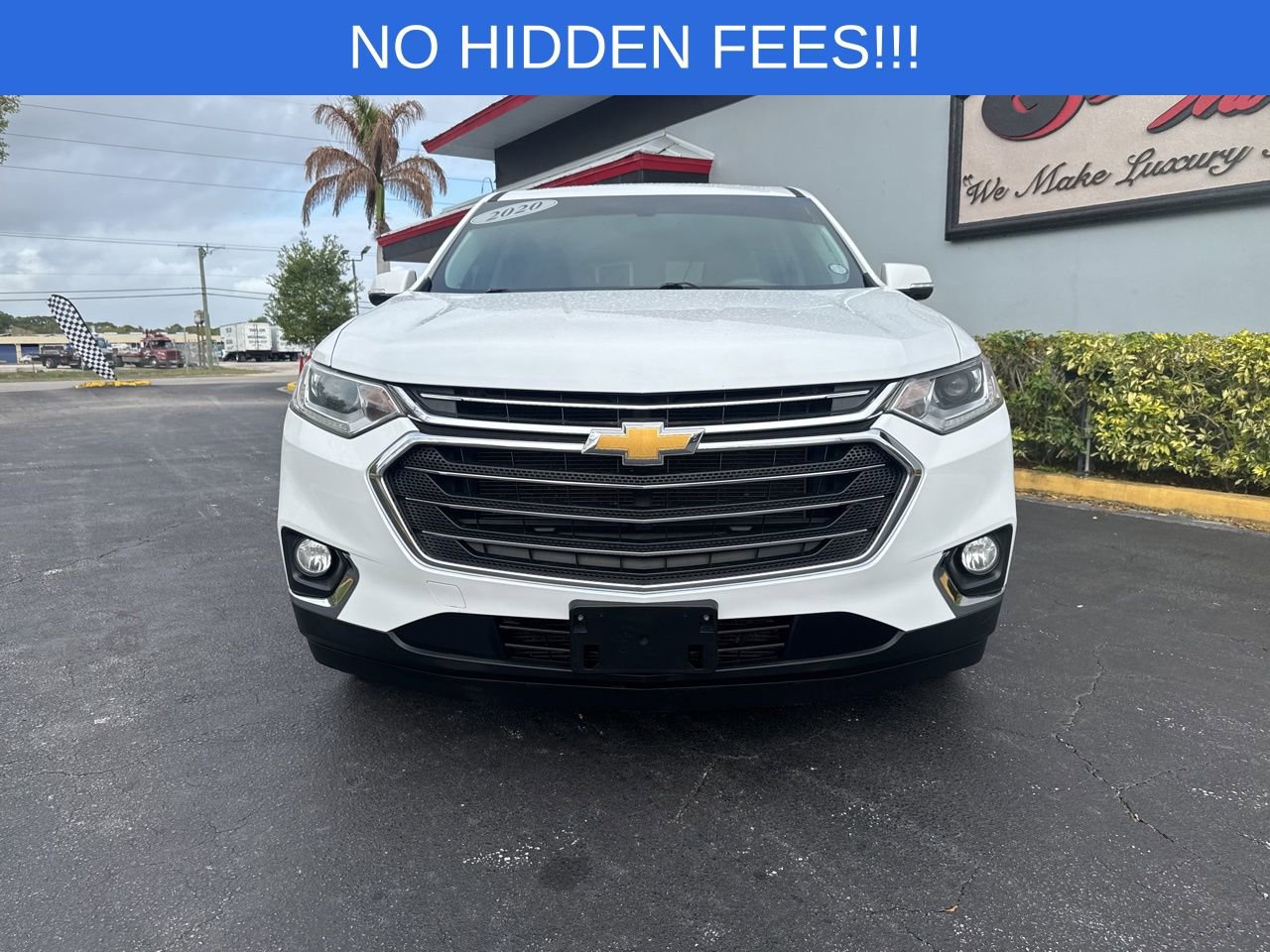 Used 2020 Chevrolet Traverse LT image 3