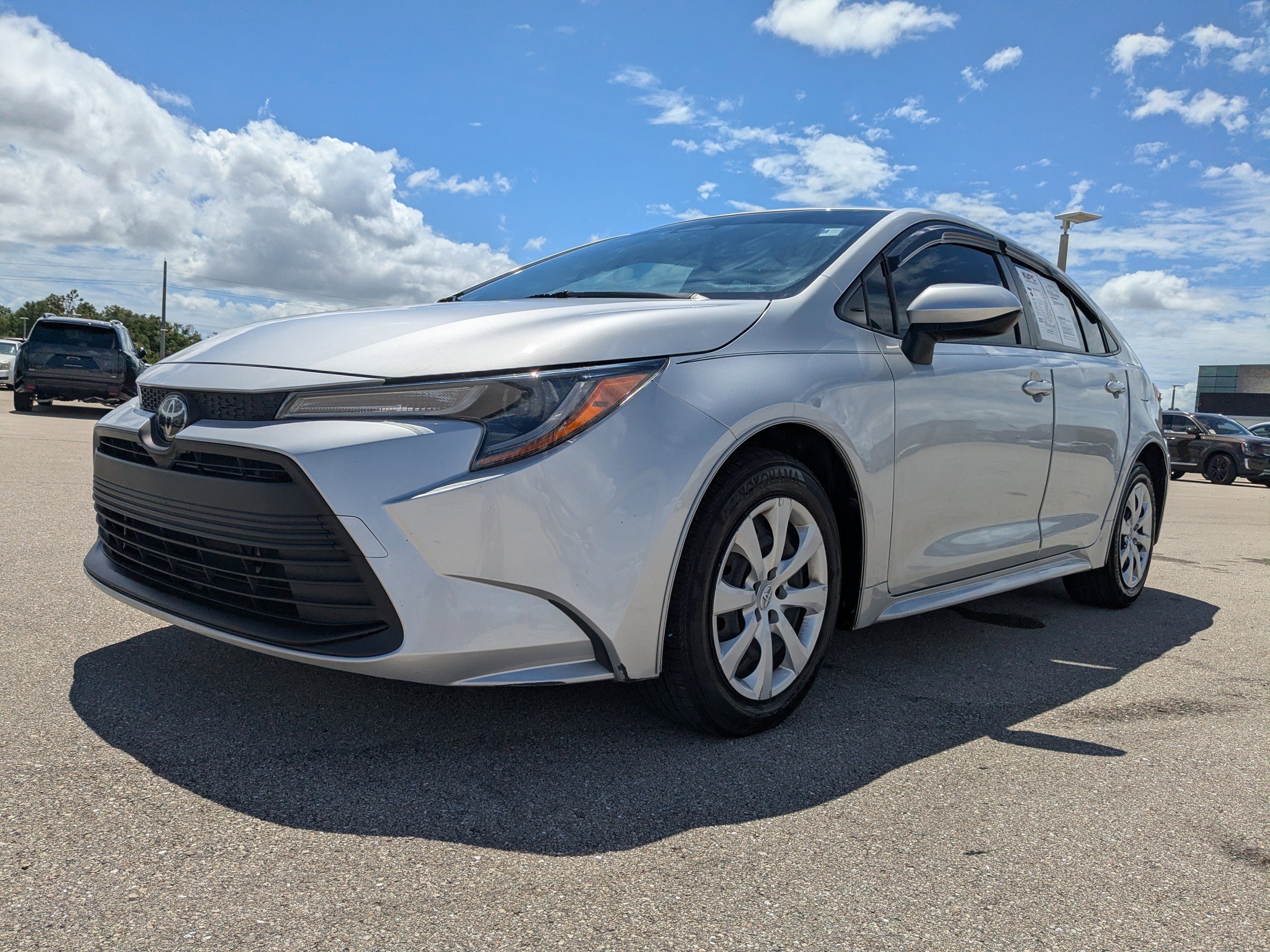 Used 2023 Toyota Corolla LE image 8