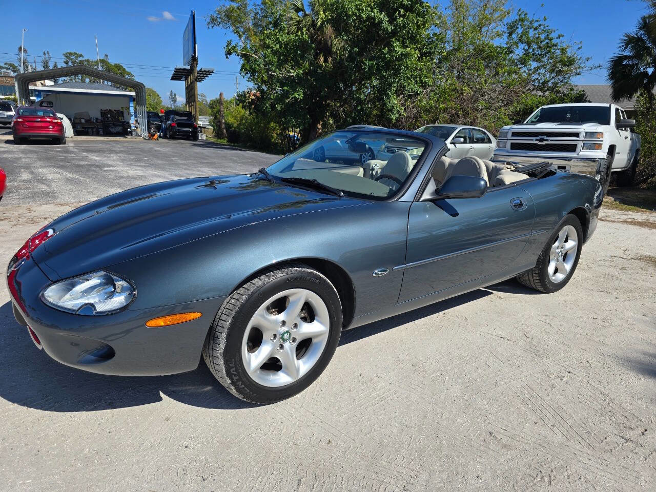 Used 2000 Jaguar XK8 Convertible image 3
