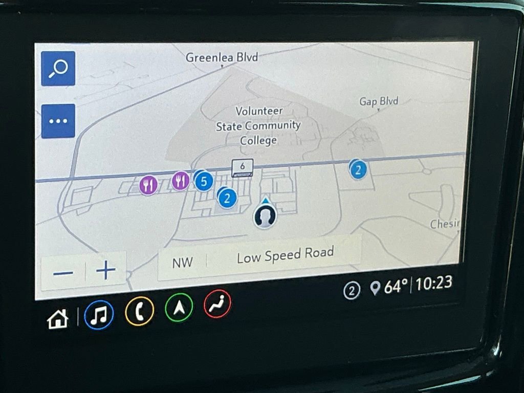 Used 2020 Chevrolet Traverse LT w/ LT Premium Package image 9