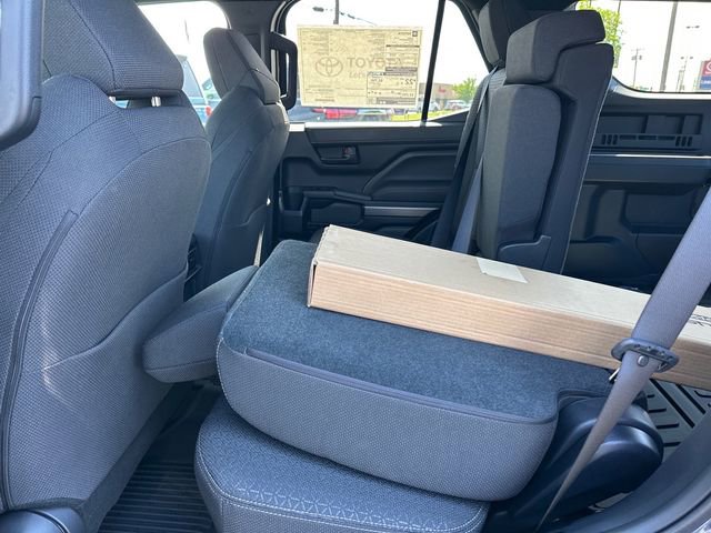 New 2026 Toyota 4Runner SR5 RWD image 8
