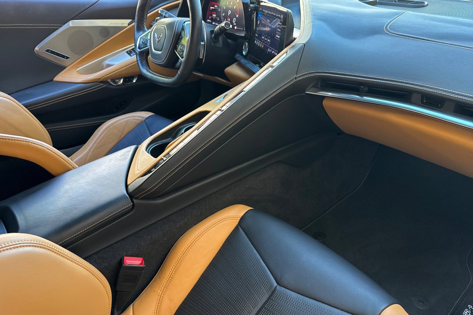 Used 2020 Chevrolet Corvette Stingray Premium Cpe w/ 3LT Preferred Equipment Group image 16