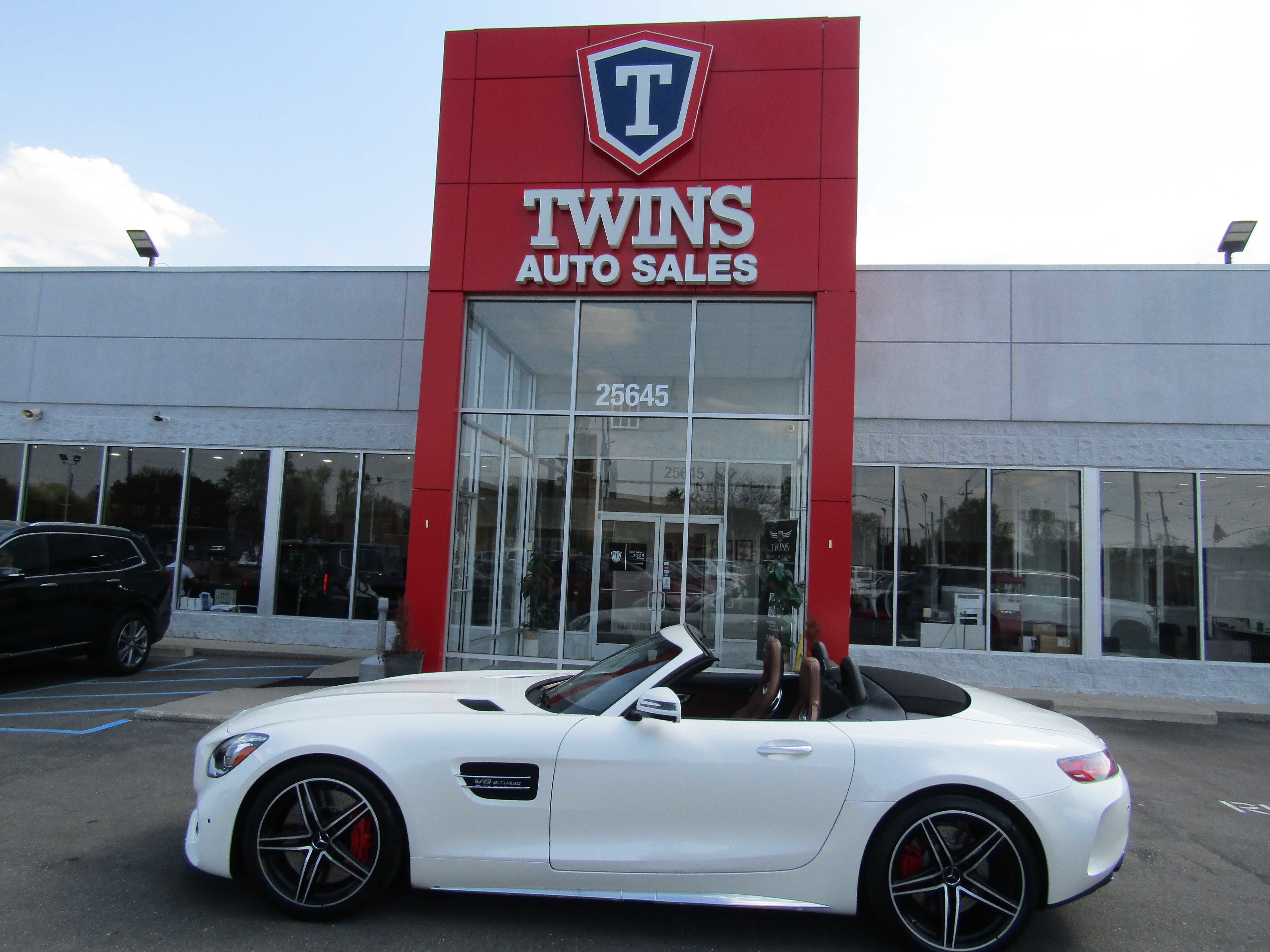Used 2018 Mercedes-Benz AMG GT C image 1