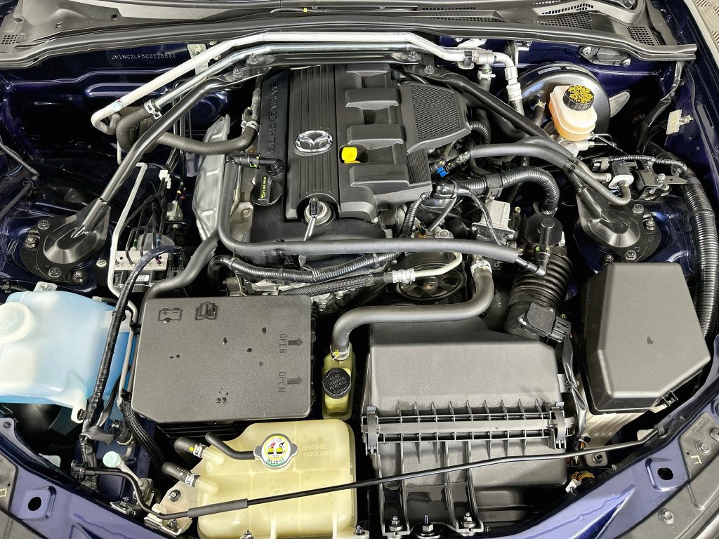 Used 2012 MAZDA MX-5 Miata Touring RWD image 32