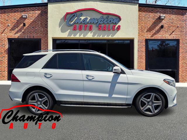 Used 2016 Mercedes-Benz GLE 400 4MATIC image 3
