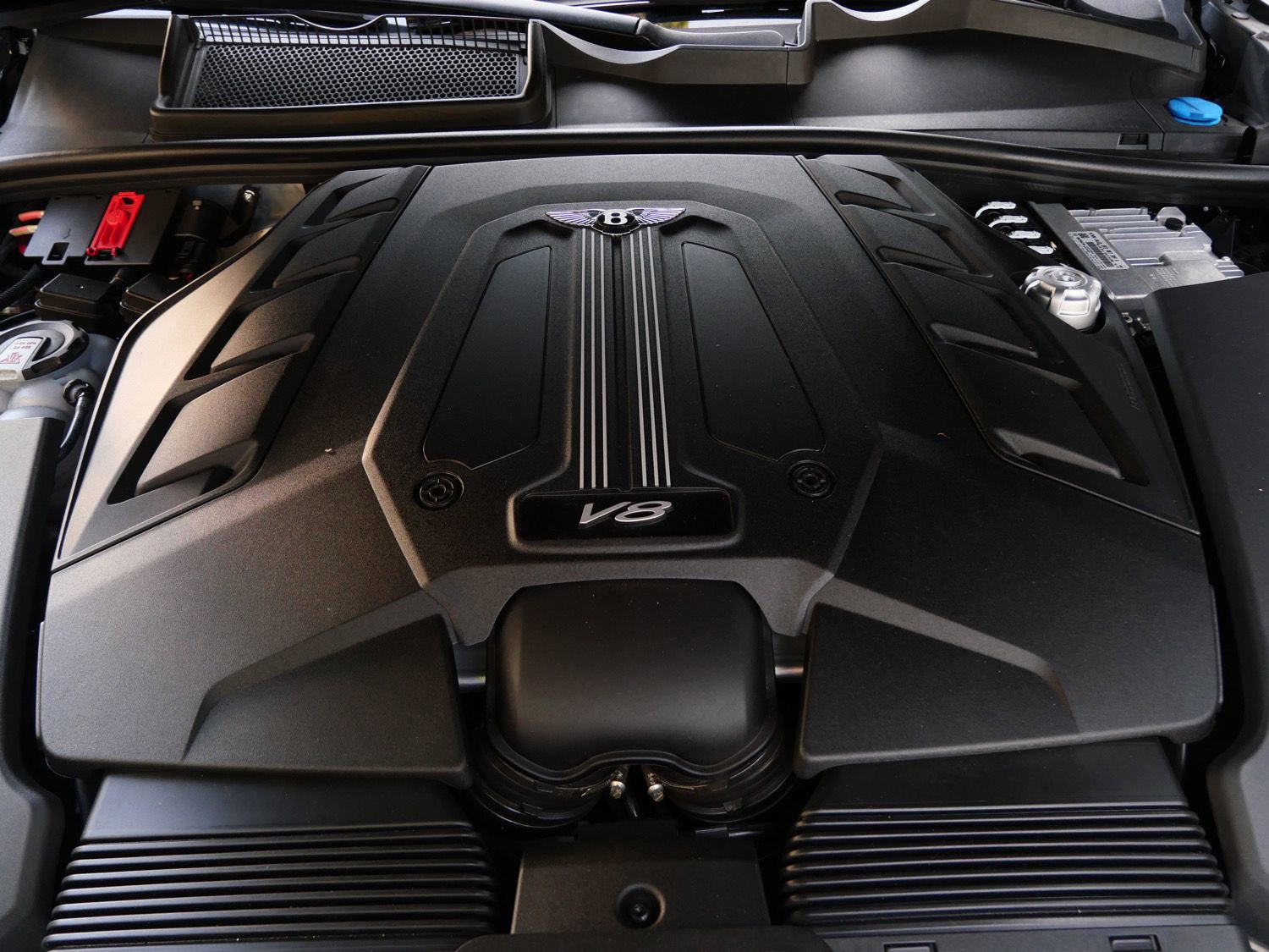 Used 2023 Bentley Bentayga Extended Wheelbase image 29