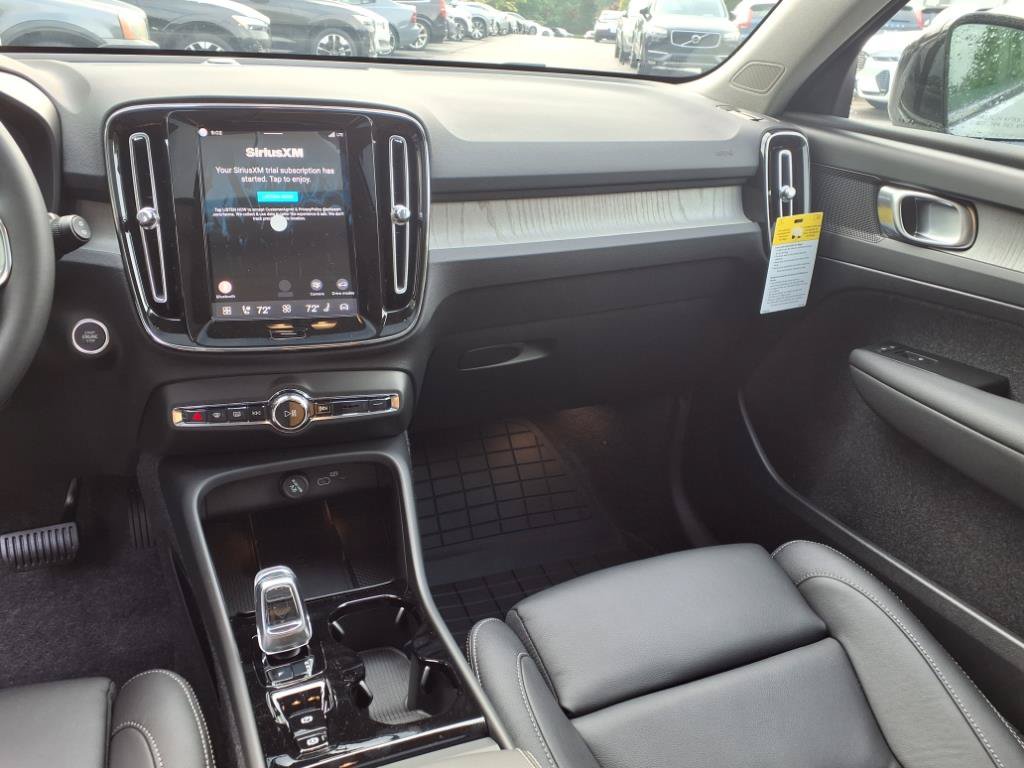 New 2026 Volvo XC40 B5 Plus w/ Protection Package Premier AWD/4WD image 13