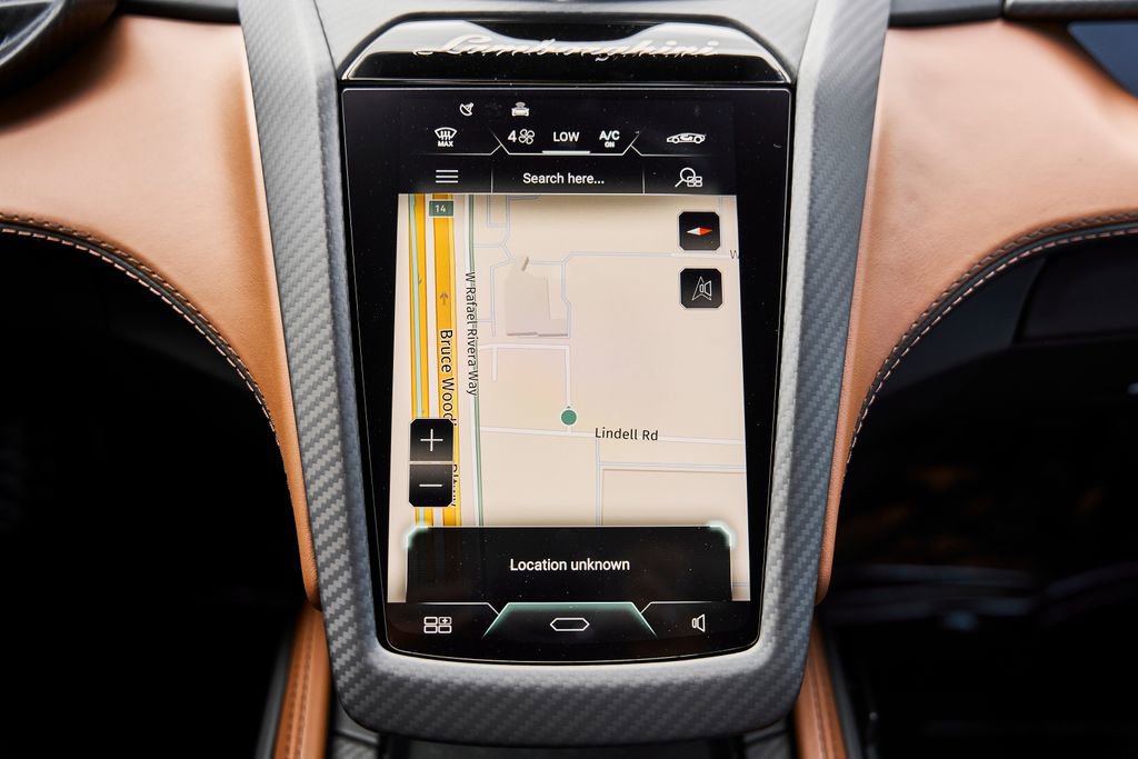 Used 2025 Lamborghini Revuelto AWD/4WD image 71