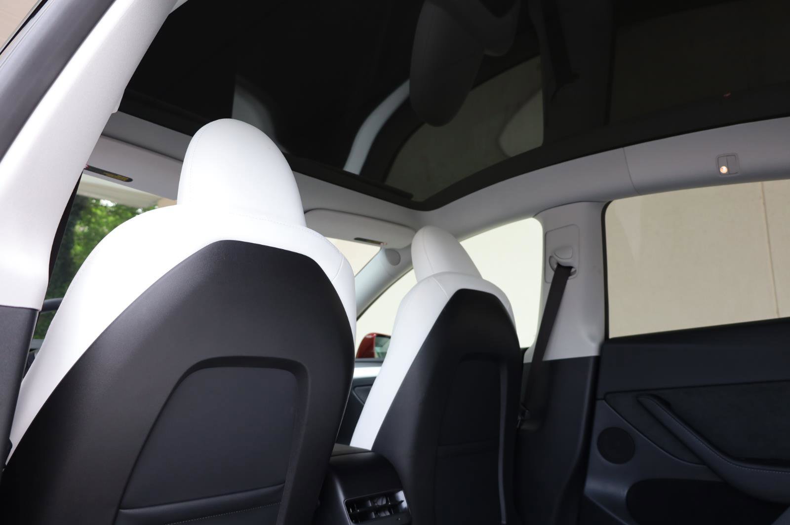 Used 2024 Tesla Model Y Long Range RWD image 19
