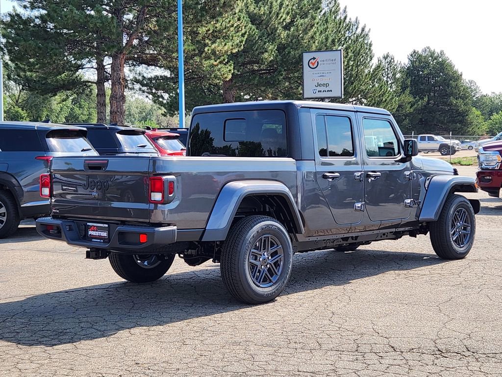 New 2025 Jeep Gladiator Sport AWD/4WD image 3