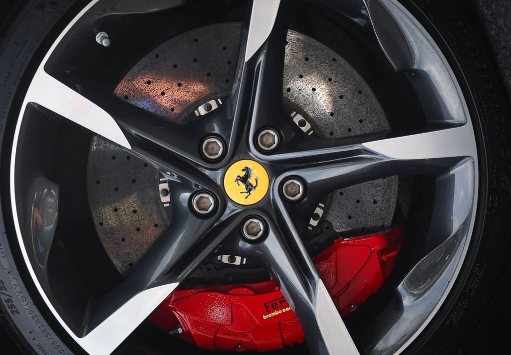 Used 2021 Ferrari SF90 Stradale image 13