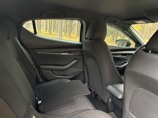Used 2023 MAZDA MAZDA3 s image 24