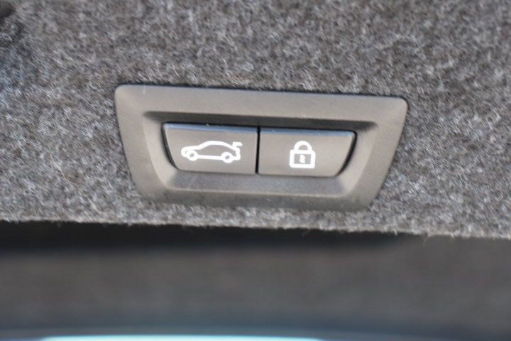 Used 2014 BMW ActiveHybrid 5 RWD image 16