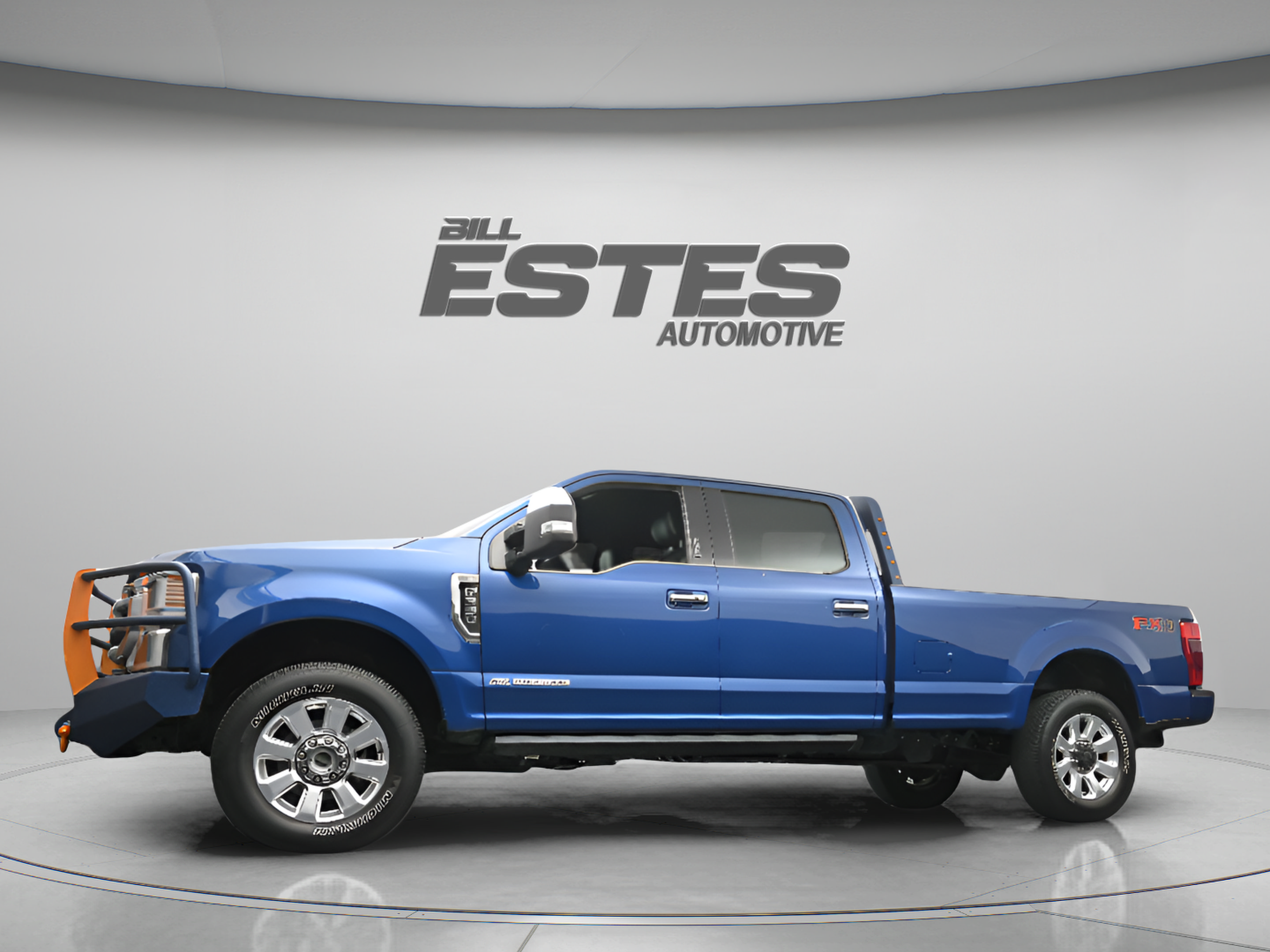 Used 2022 Ford F350 Platinum AWD/4WD image 3