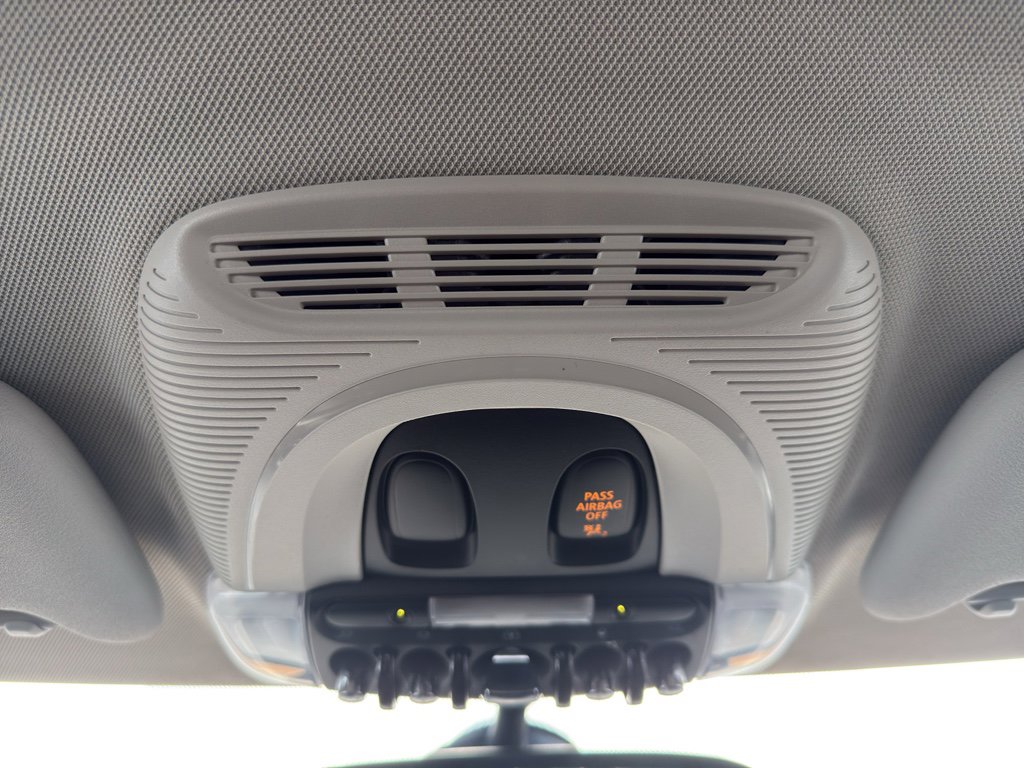 Used 2017 MINI Cooper S image 25