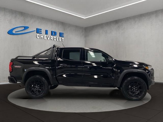 New 2026 Chevrolet Colorado Trail Boss w/ Midnight Edition image 2