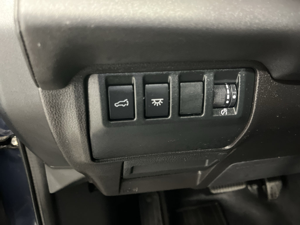 Used 2023 Subaru Ascent Limited AWD/4WD image 30