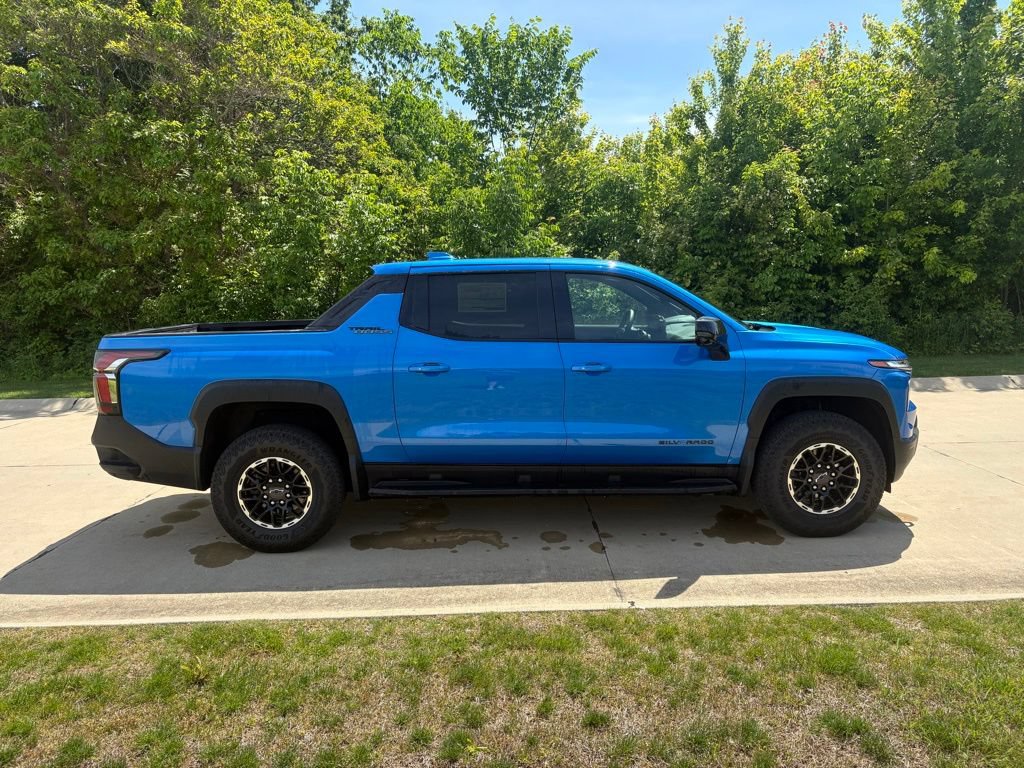 New 2026 Chevrolet Silverado EV Trail Boss w/ Plus Package AWD/4WD image 10