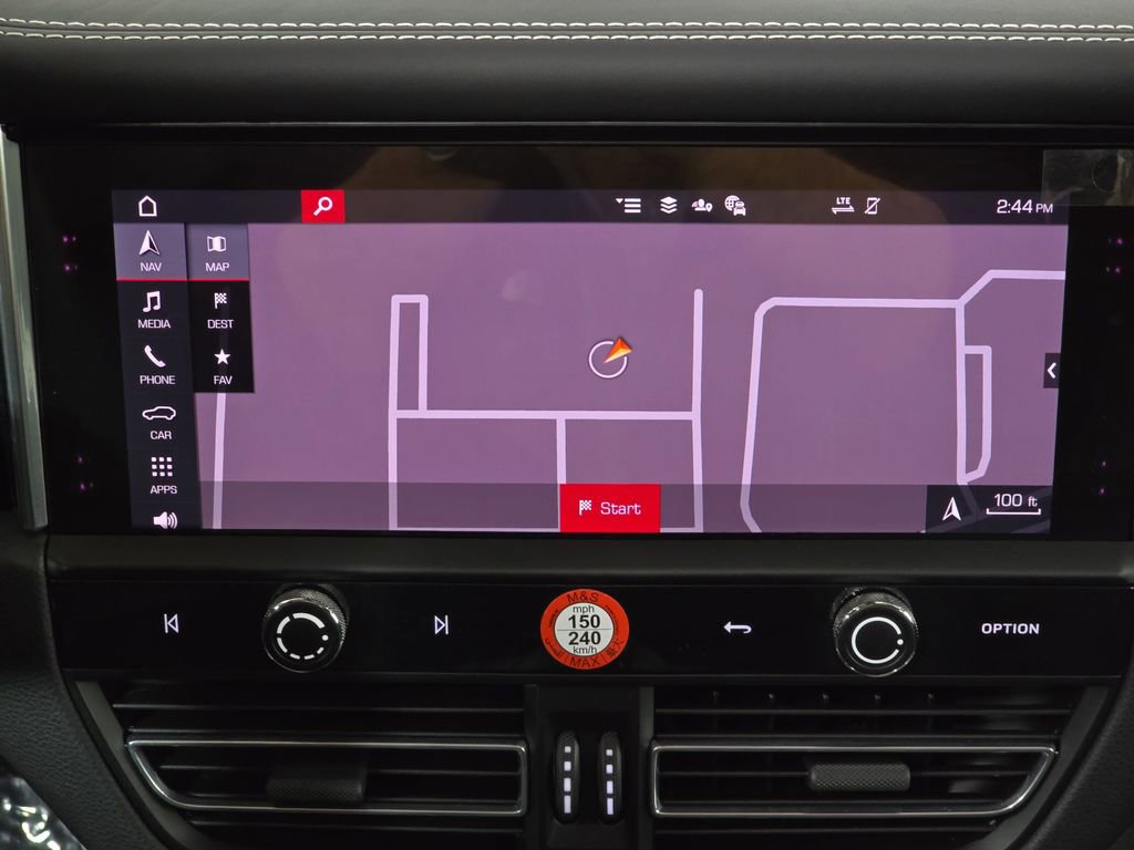 Certified 2025 Porsche Macan S AWD/4WD image 18