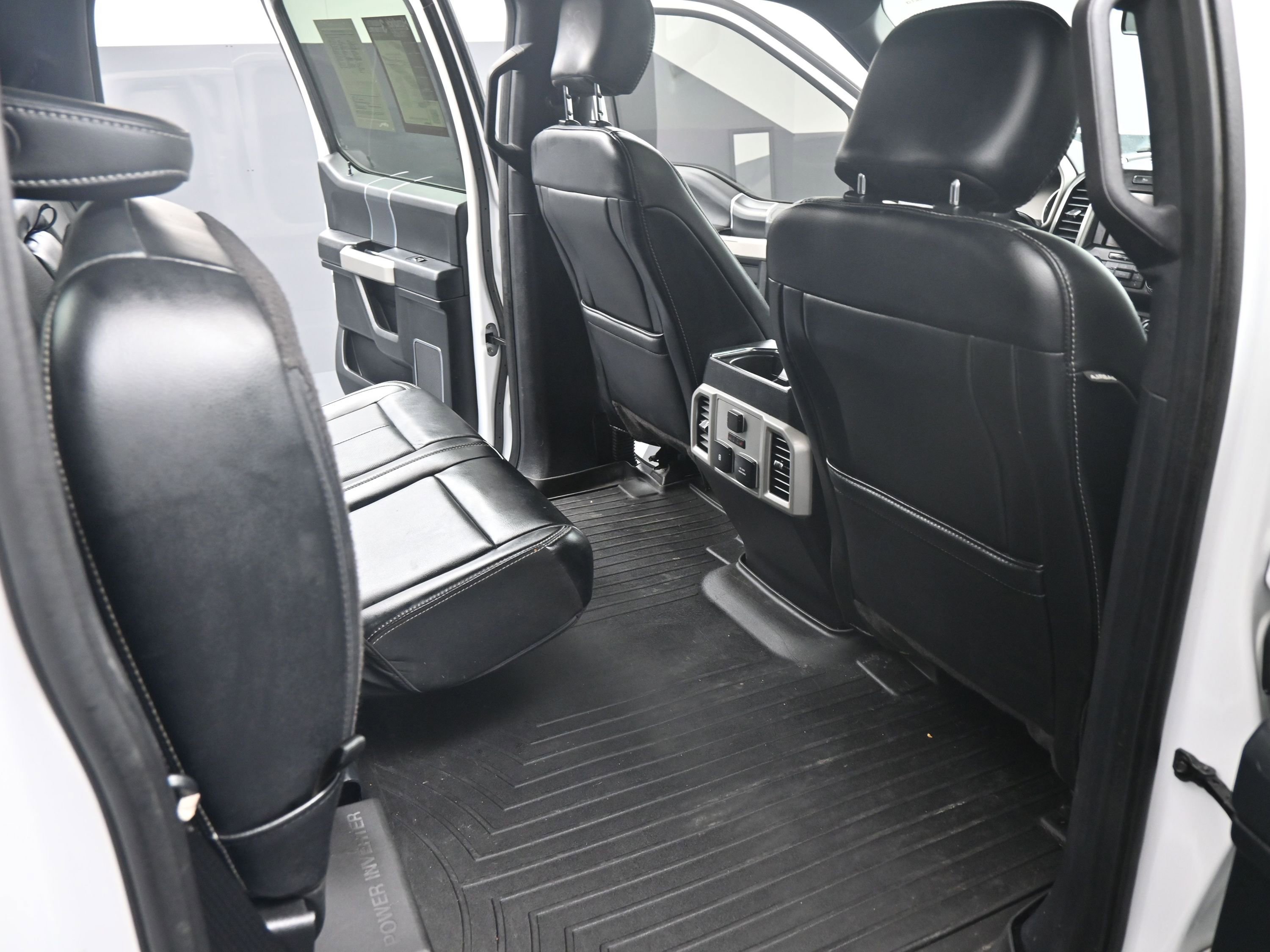 Used 2019 Ford F150 Lariat w/ Equipment Group 502A Luxury image 18