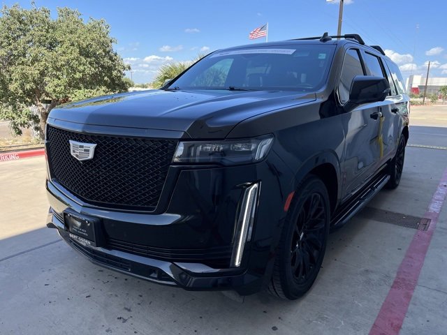 Certified 2022 Cadillac Escalade ESV Sport Platinum w/ LPO, ONYX Package image 2