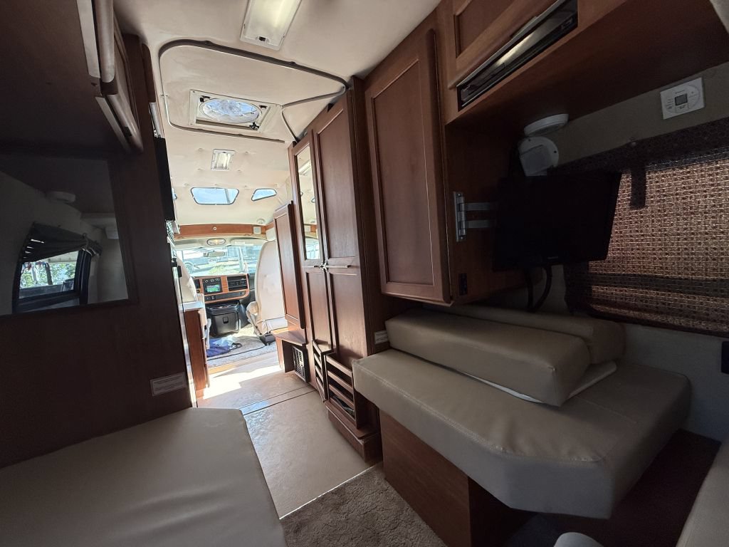 Used 2012 Chevrolet Express 3500 Extended w/ Power Package RWD image 70