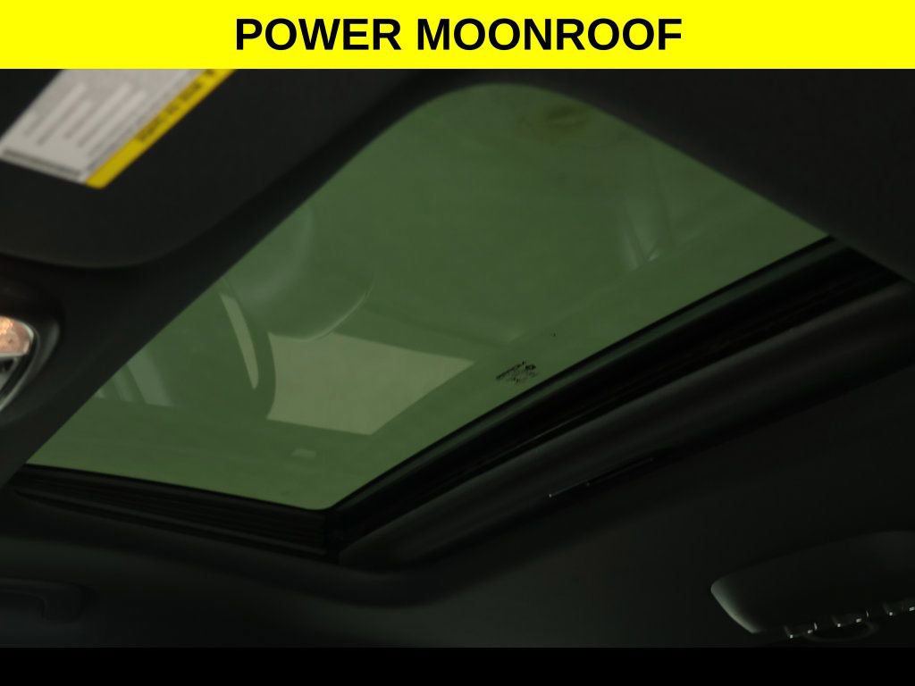 Used 2025 Dodge Durango GT image 2