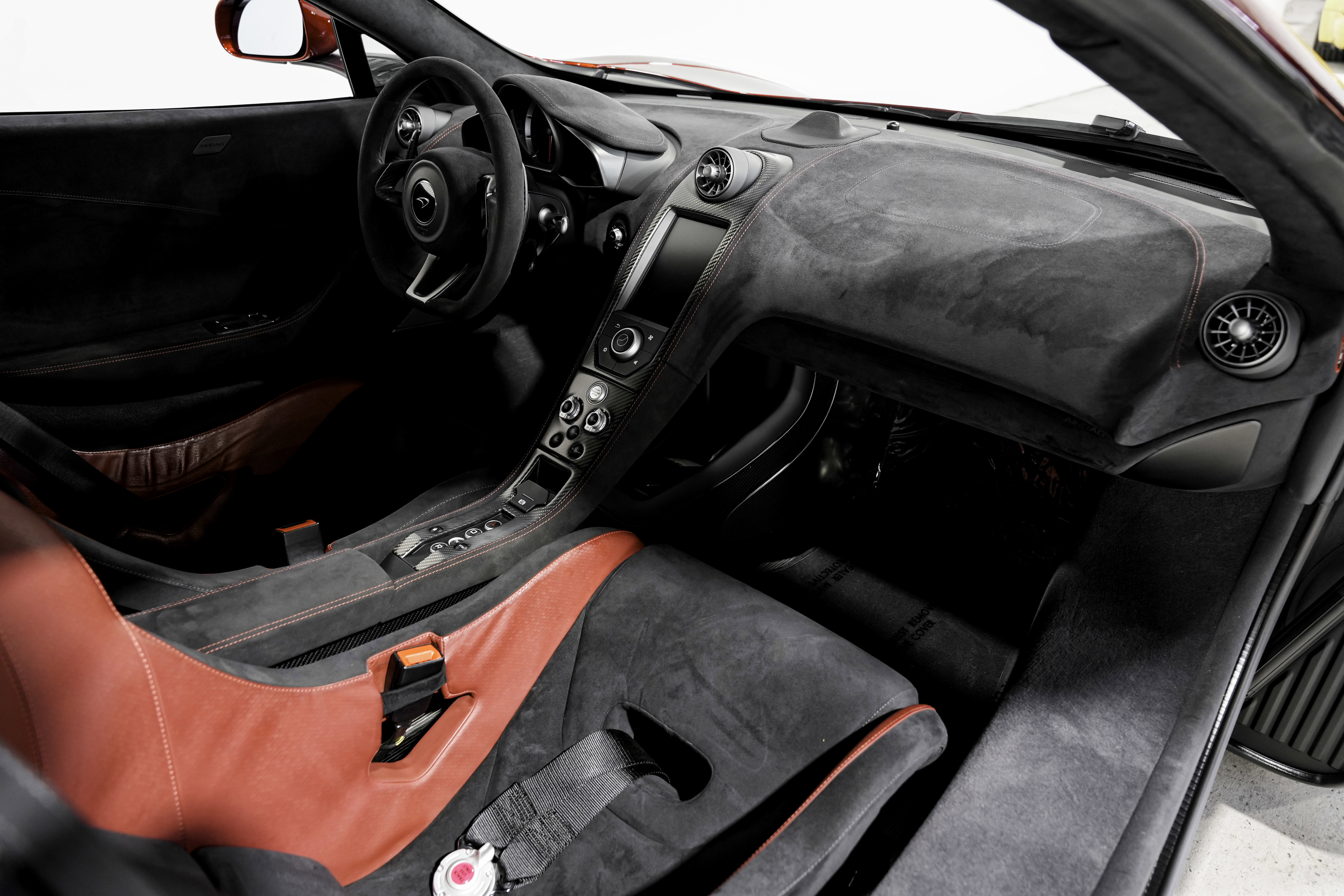 Used 2016 McLaren 675LT Coupe image 25