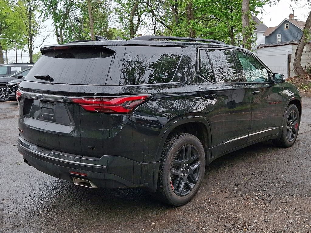 Used 2023 Chevrolet Traverse Premier w/ Redline Edition AWD/4WD image 8