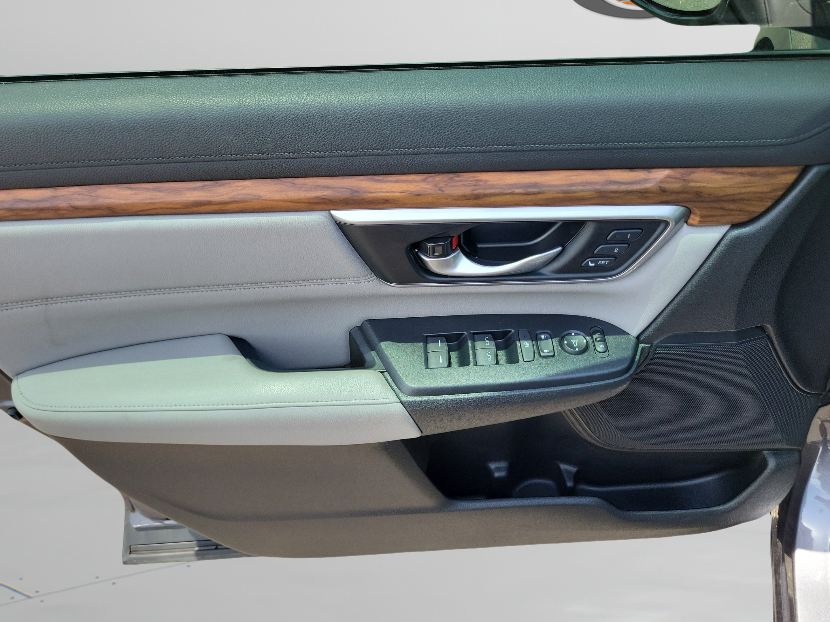 Used 2021 Honda CR-V Touring image 23
