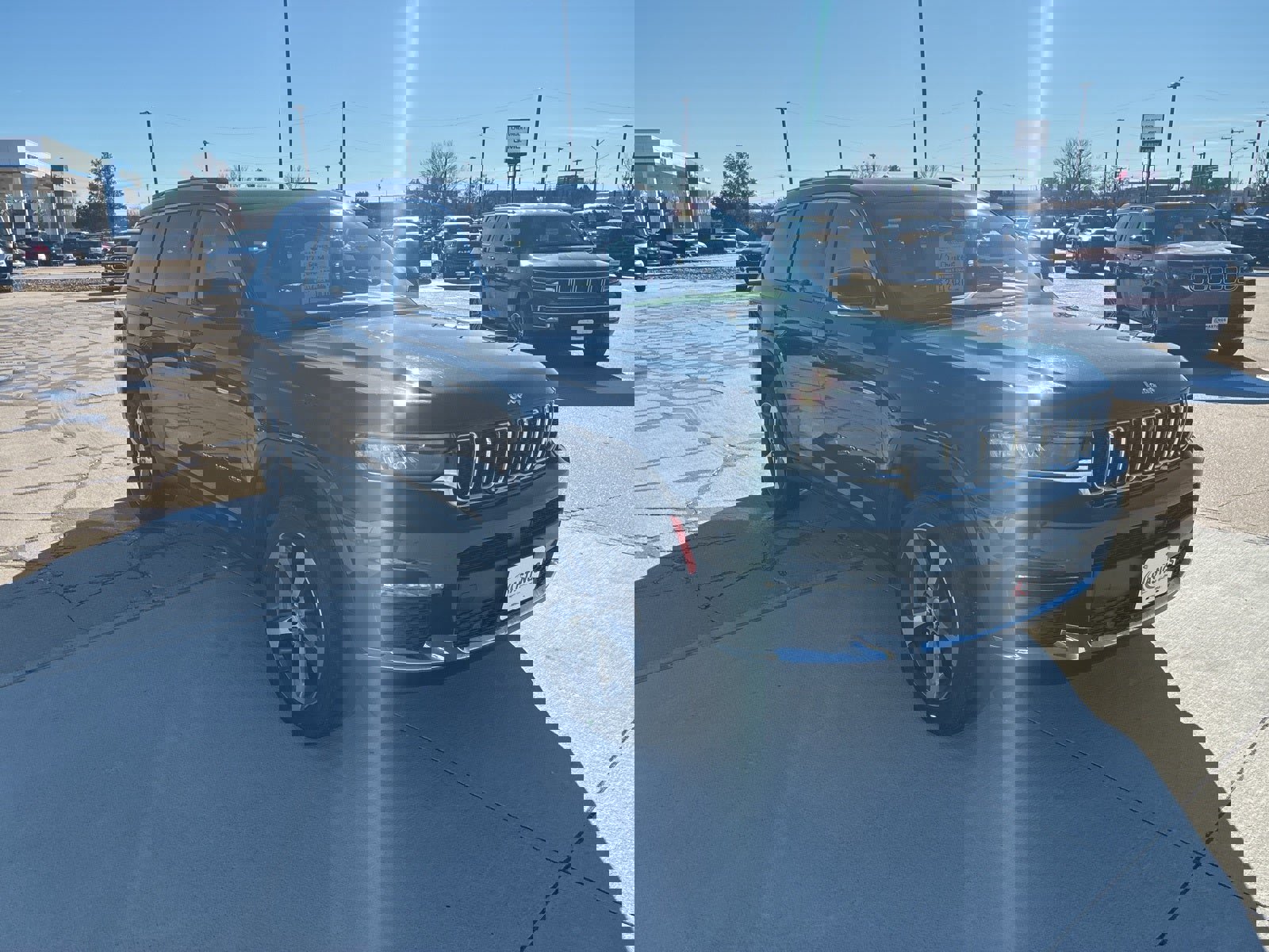 Used 2023 Jeep Grand Cherokee L Limited w/ Luxury Tech Group II image 9