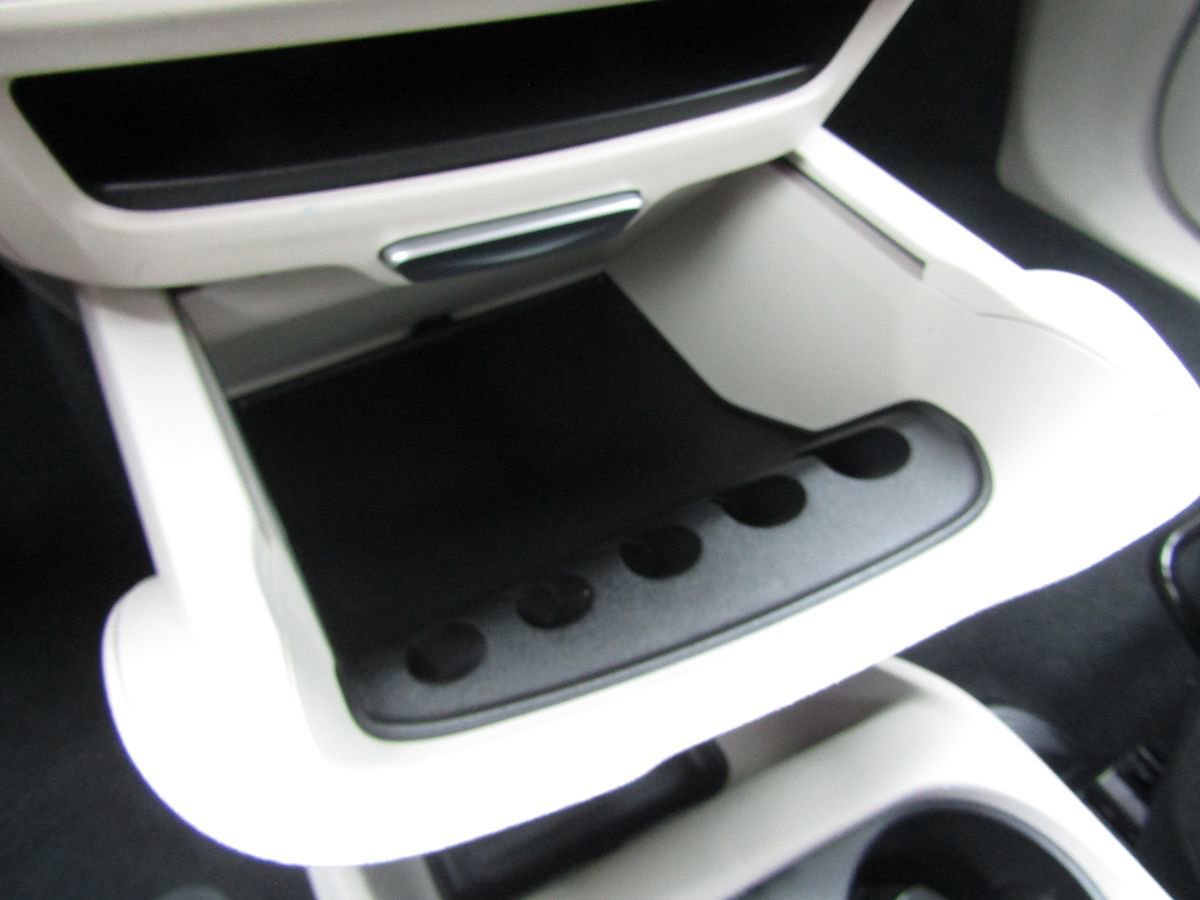 Used 2022 Chrysler Voyager LX FWD image 19