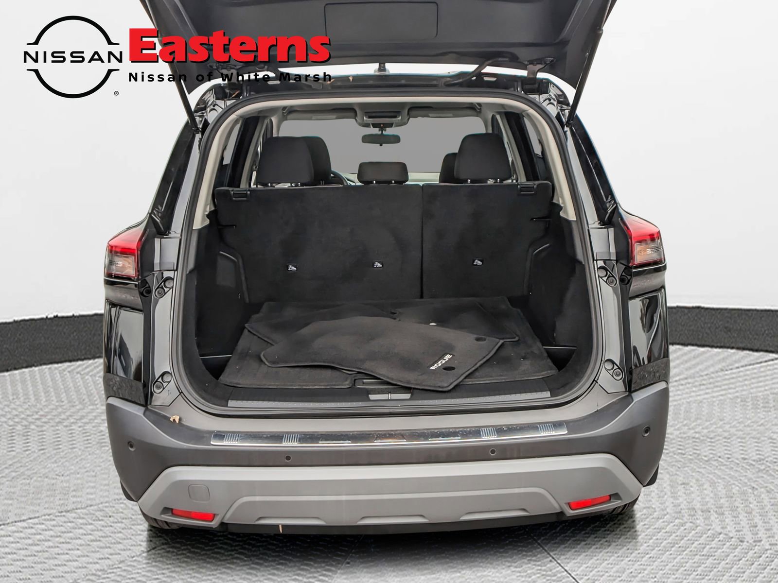 Used 2022 Nissan Rogue SV image 18