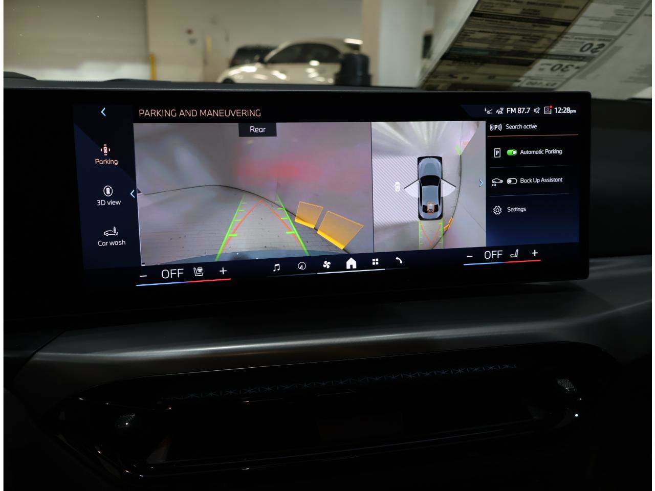 New 2026 BMW 230i Coupe w/ Premium Package RWD image 18
