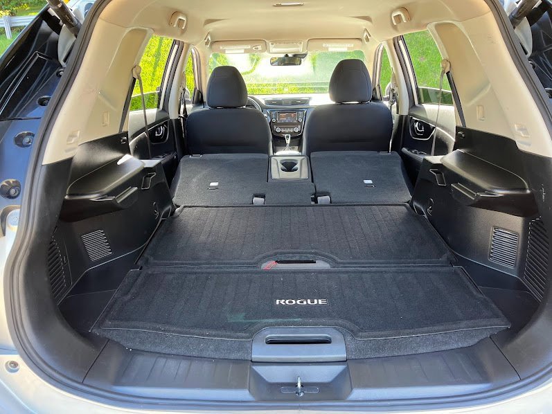 Used 2020 Nissan Rogue SV image 44