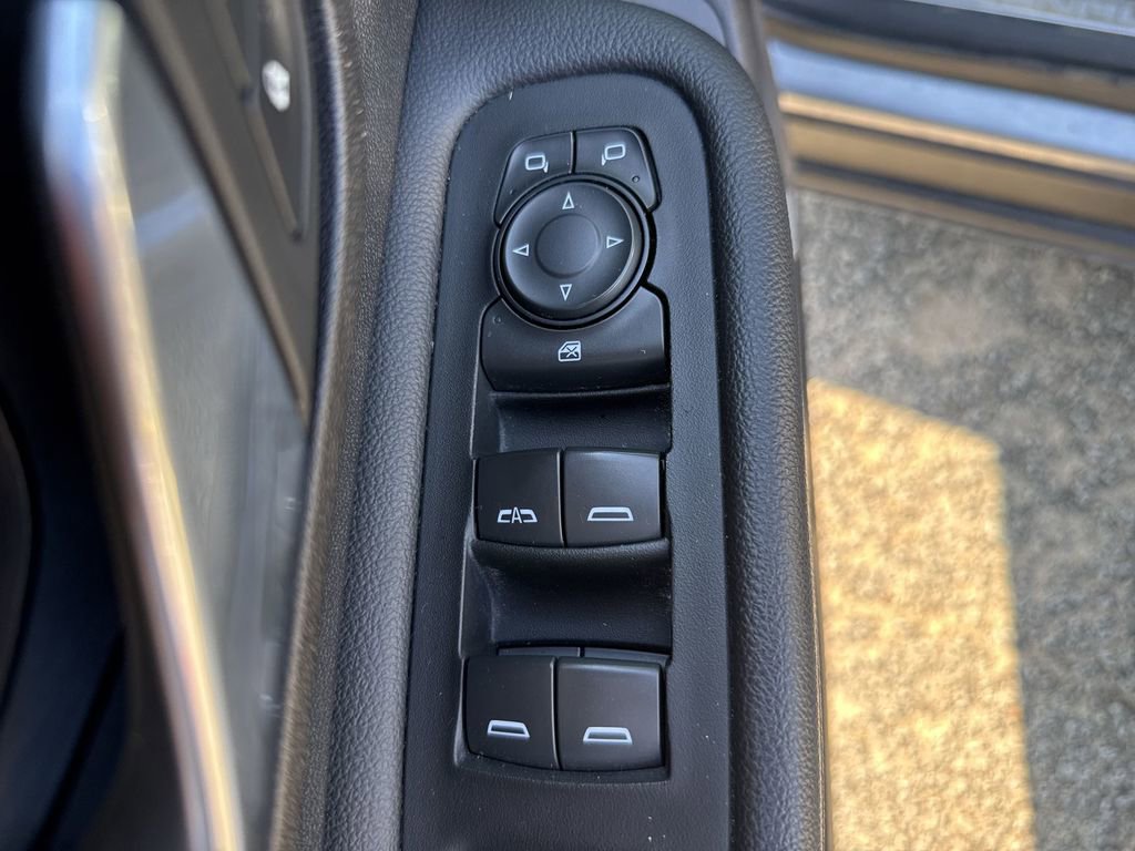 Used 2018 GMC Terrain Denali w/ Advanced Safety Package image 13